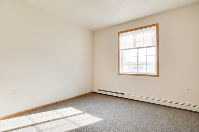 Lakestone Apartments Bedroom