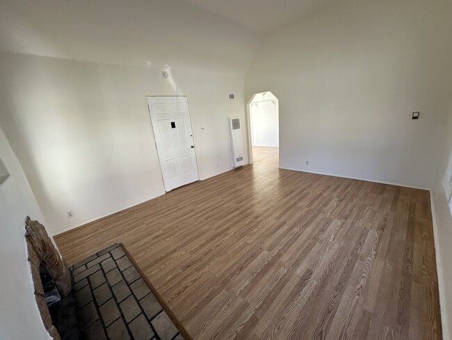 Photo - 1217 Cottage Grove Ave