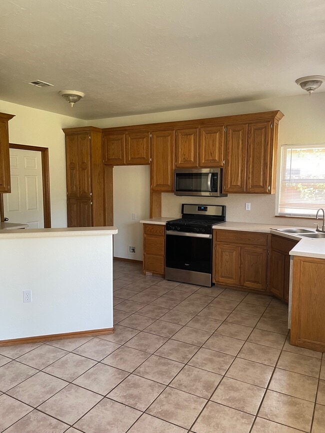 Photo - 813 N Harrison Ave