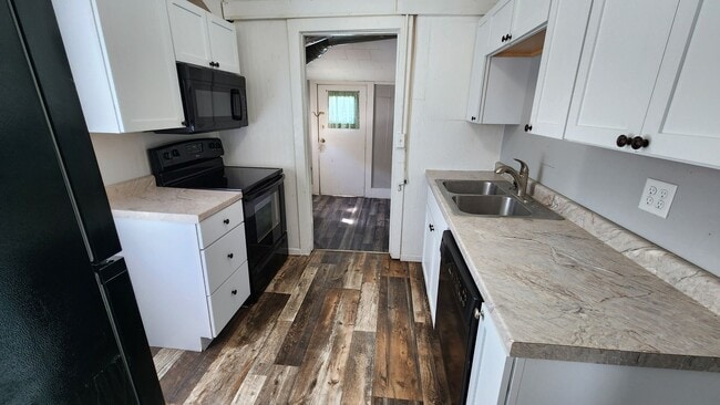 Photo - Cozy House with Large Yard