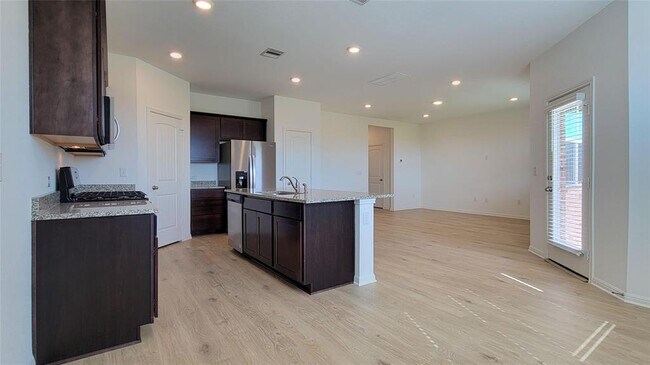 Photo - 325 Brody Ln