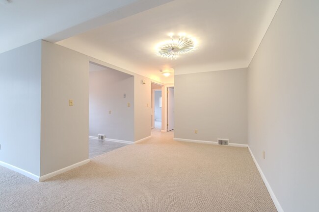 Photo - 487 N Eton St Unit B6