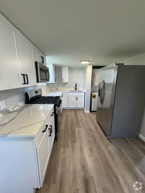 Building Photo - 139 Argus Dr Unit LOWER Rental