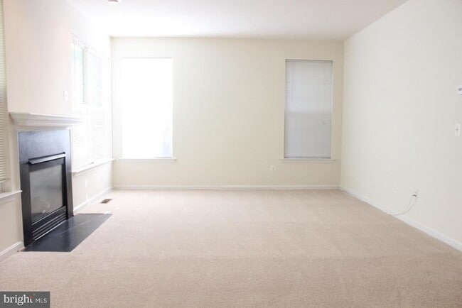 Photo - 15220 Lord Culpeper Ct