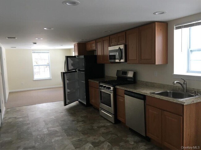 5 Macintosh Ln