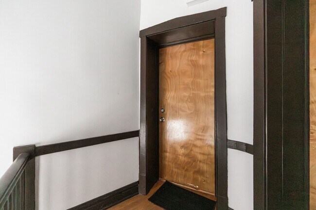 Photo - 4606 N Monticello Ave Unit 3N