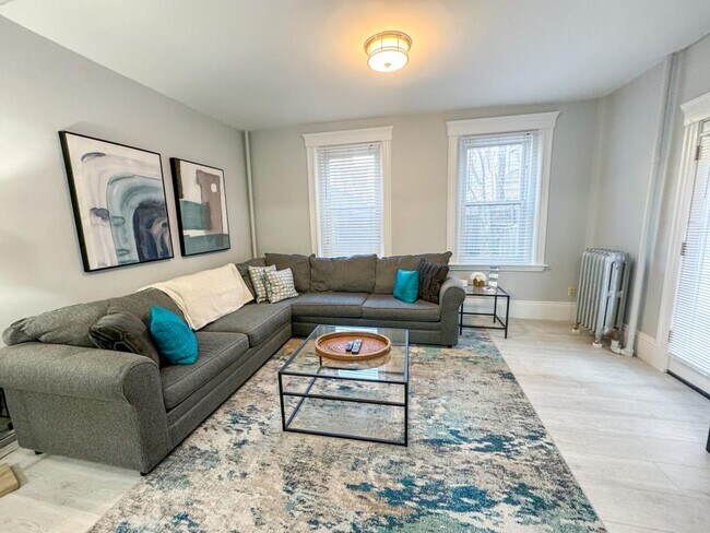 Photo - 3 bedroom in Brookline MA 02446 Unit 1