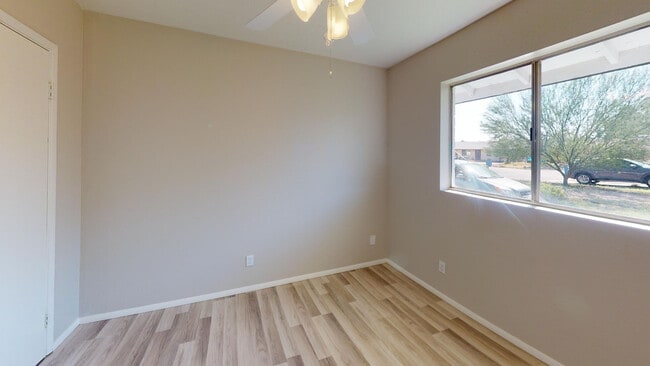 Photo - 960 S Mara Dr