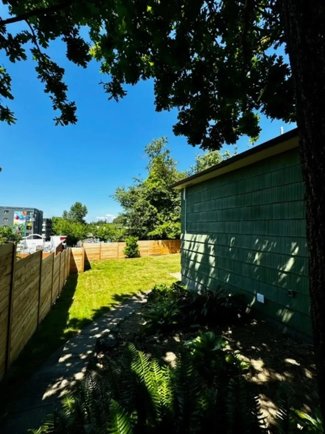 Fenced Backyard - 5412 S Fletcher St Casa Unidad 5412B