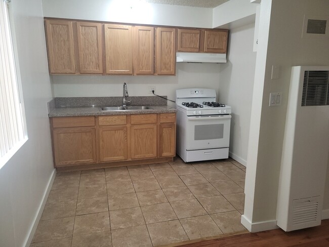 Building Photo - 9121 Orion Ave Unit F Rental