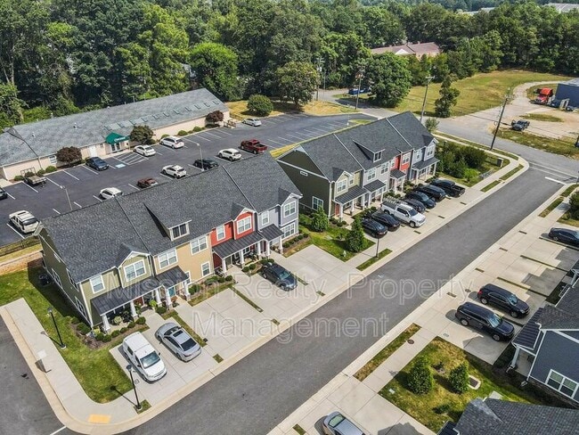 Building Photo - 4509 Josephine Ln