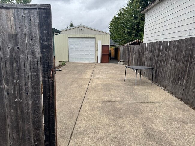 Photo - Large Lot Near Downtown Hillsboro