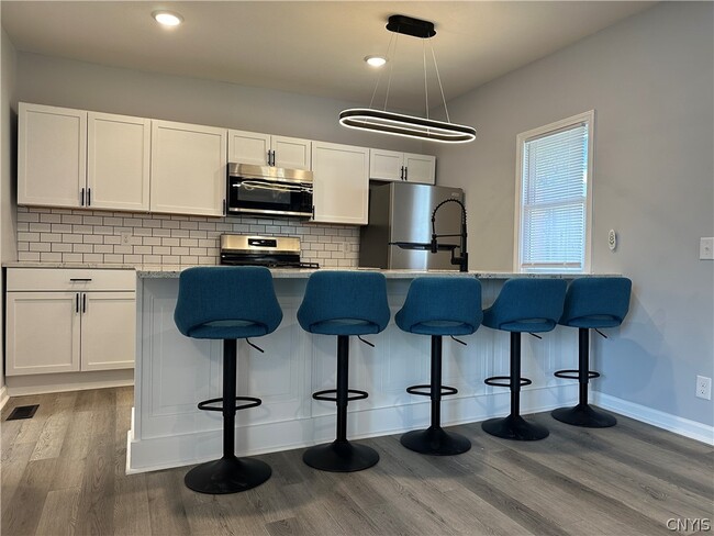 Photo - 309 Oak St