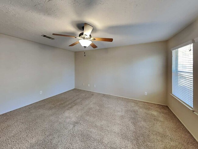 Photo - 164 Maple Branch St