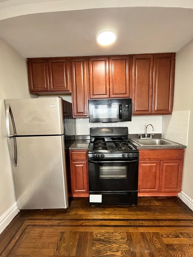 115 Fairview 51 - 111 Fairview Ave Apartments Unit 51