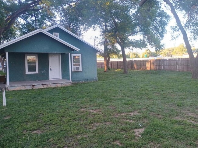 Photo - 102 W Colorado Ave