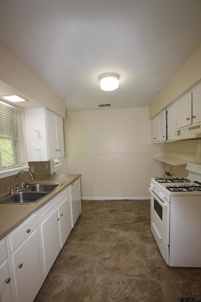 Photo - 420 E Hudson St