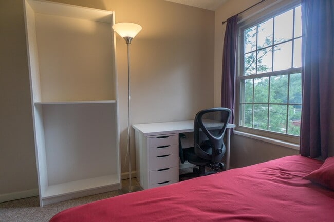 Photo - 3200 John Hinkle Pl