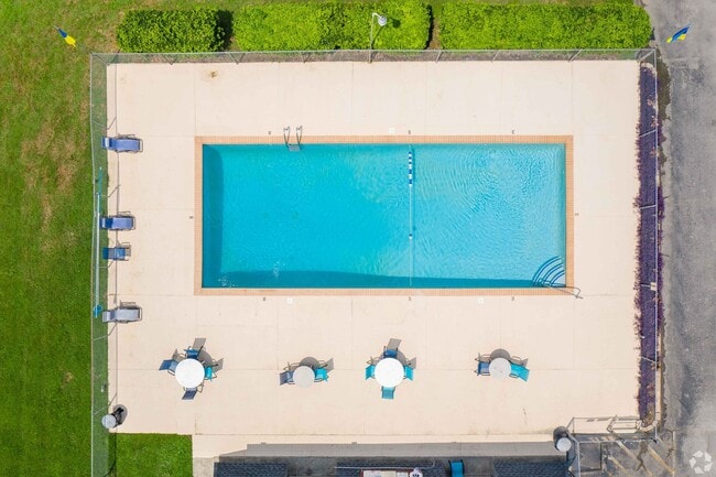 Photo - Hartford House Apartments