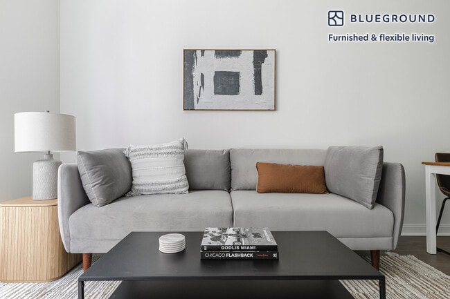 Photo - 500 N Lake Shore Dr Unidad FL9-ID1132