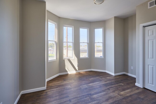 Photo - 5514 Woodland Ave Unit 3