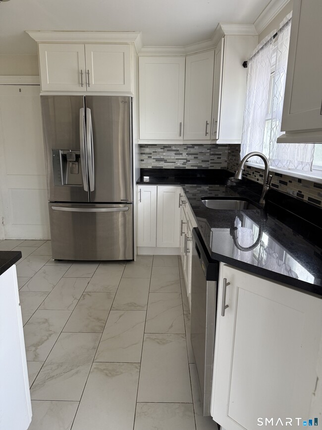 Photo - 953 Longbrook Ave