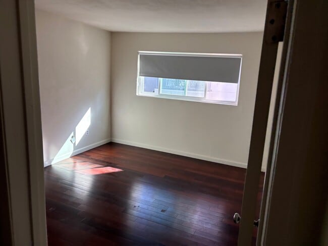 11550 Nebraska Ave Unidad One Bedroom
