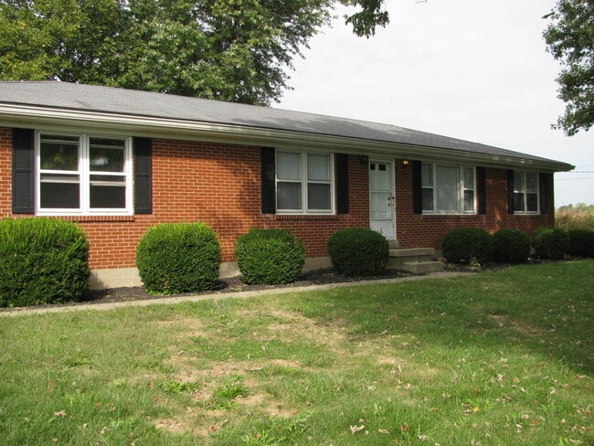 Photo - Private Setting Great Location Brick Home For Rent