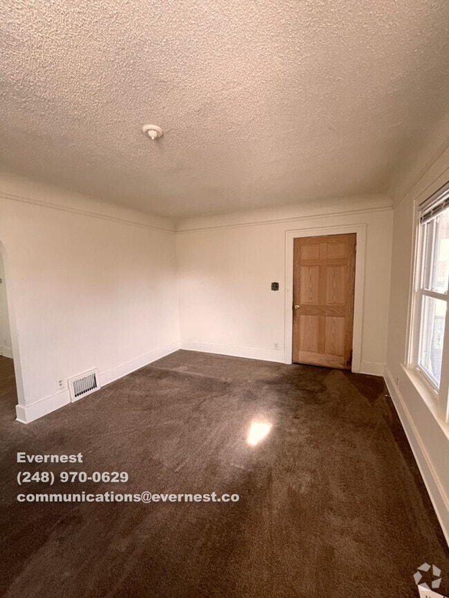 Building Photo - 9353 Kentucky St Rental