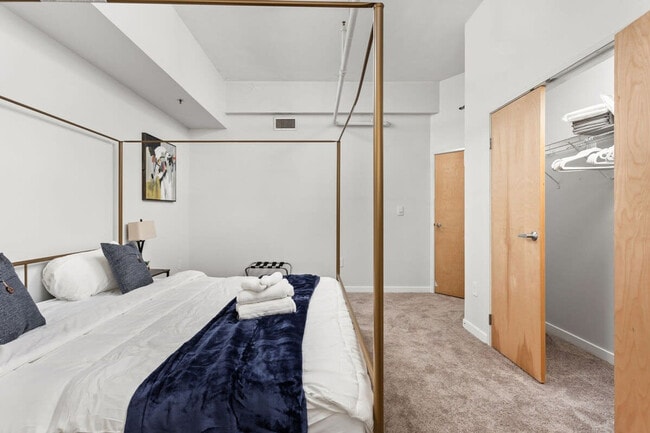 Photo - 50 N Illinois St Unit ID1014273P