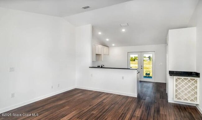 Photo - 1837 Ardmore St NE