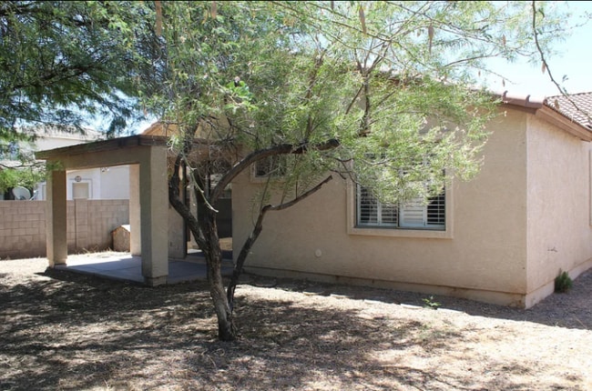 Building Photo - 1606 W St Catherine Ave Rental