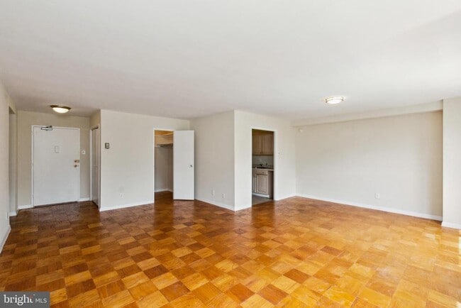 Photo - 1900 Lyttonsville Rd Unidad 614