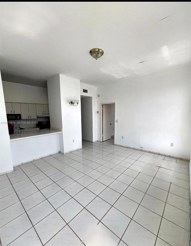 Photo - 7420 W 20th Ave Unidad 331