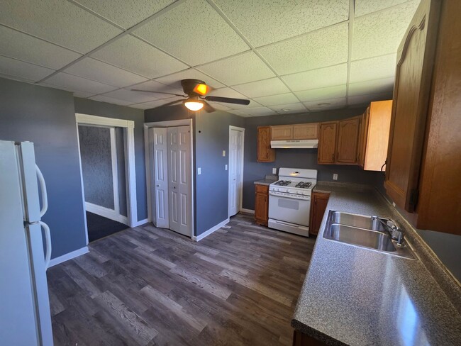 Photo - 1703 Bailie Ave