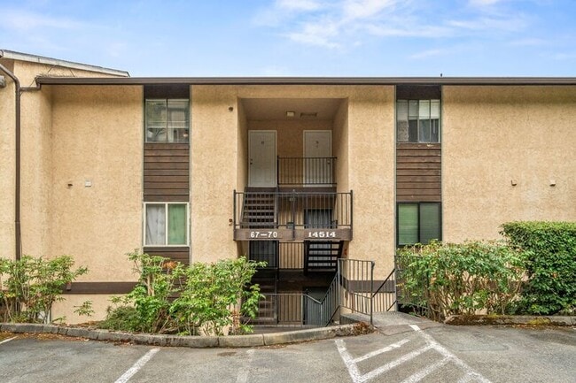 Building Photo - 14514 127th Ave NE Unit W68