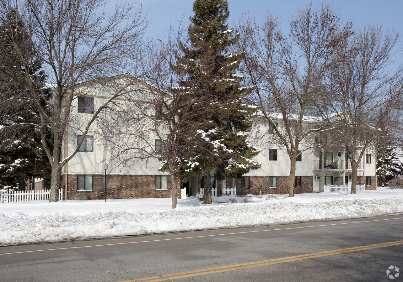 Photo - Nottingham Apartments