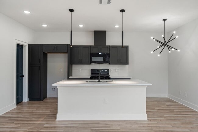 Photo - 1026 Junell St
