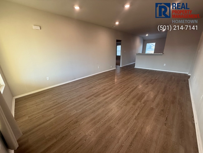 Photo - 19 Curly Leaf Ln