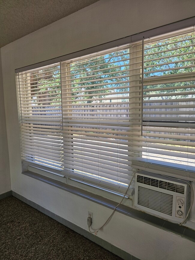 Photo - 2607 NE 30th St Unit B