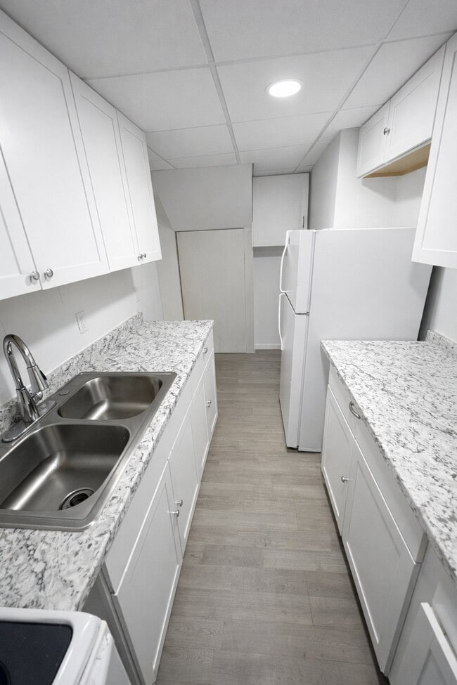 Photo - 100 Lake Ave Unit 1