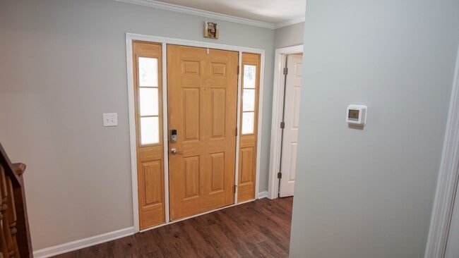 Photo - Lakeside Schools/Rehabbed and Ready for Move In. (NO PETS)