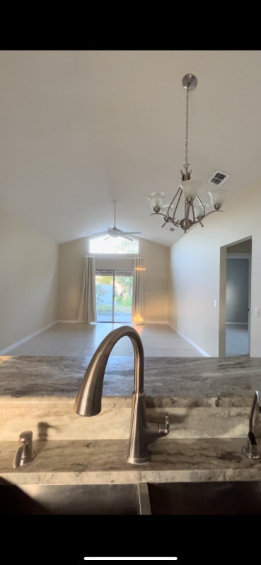 Photo - 939 Lejay St
