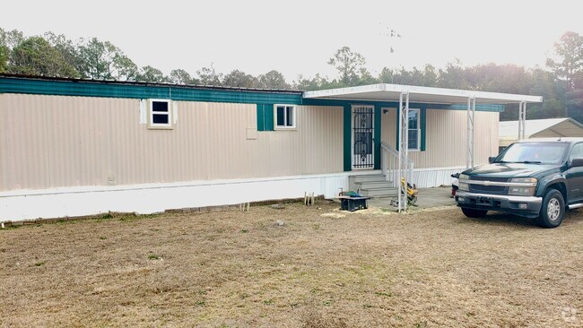 Building Photo - Newly Renovated 2br 1ba Mobile Home