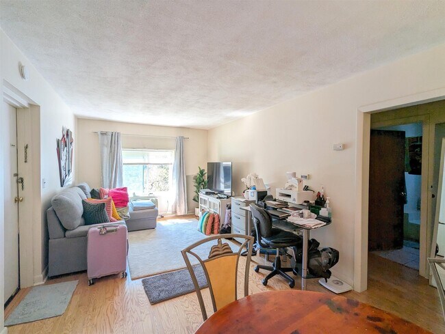 Photo - 998 Massachusetts Ave Unit 3