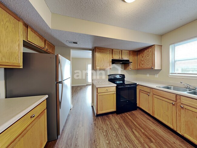 6063 Bannister Ct