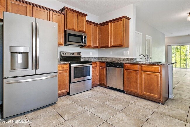 Photo - 780 Servia Dr