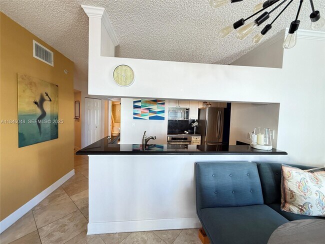 Photo - 17145 N Bay Rd Unit 4613