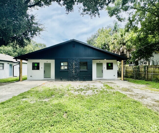 Building Photo - "Charming & Cozy  South Tampa Gem" Rental