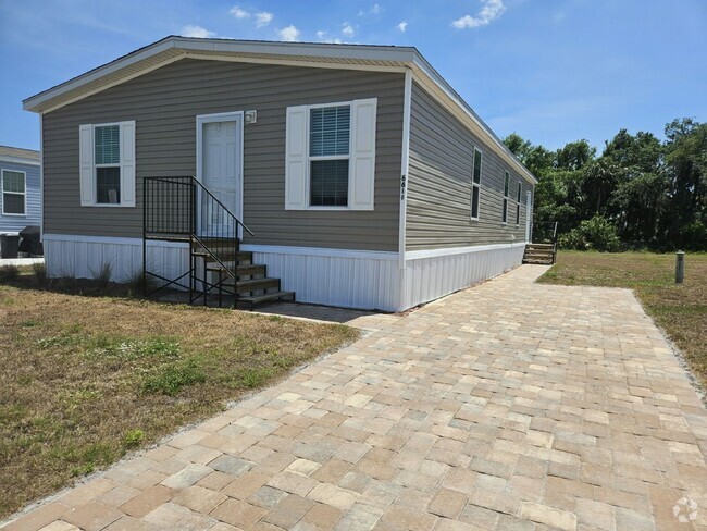 Building Photo - 6680 Hidden Oaks Dr Rental